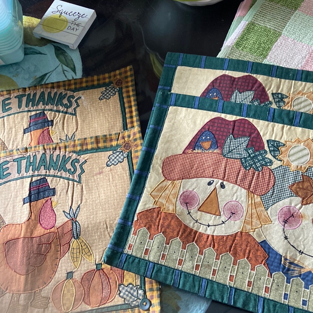 💎 Vintage set of 4 placemats